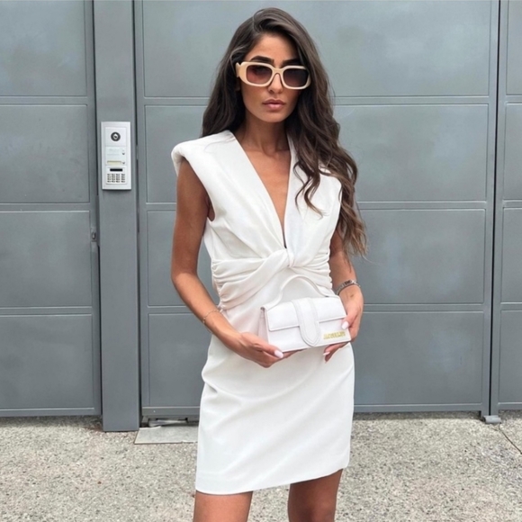 Zara Dresses & Skirts - NWT ZARA Ecru Shoulder Pads Short Dress, size Medium